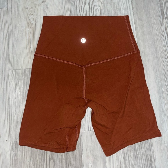 Lululemon Athletica Align High-Waisted Rust Shorts - Picture 2 of 2